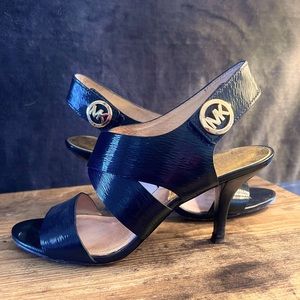 Michael Michael Kors open toed ankle wrap pump. Size 7